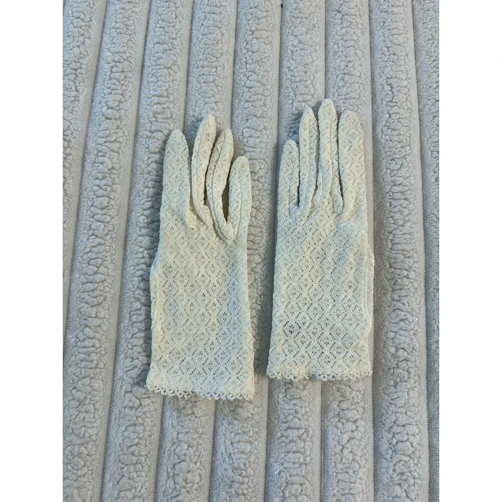 Vintage Van Raalte Ladies Pointelle Lace White Gloves One Size Made In Japan